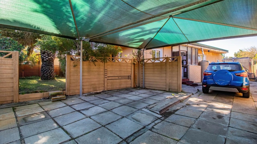 3 Bedroom Property for Sale in Plumstead Western Cape
